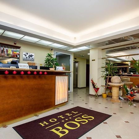 Hotel Boss ชิลินา ภายนอก รูปภาพ