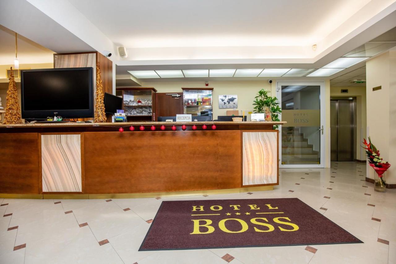 Hotel Boss ชิลินา ภายนอก รูปภาพ